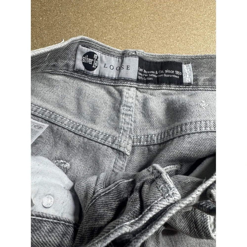 Levi's SilverTab Loose Fit Gray Denim Jeans Mens W31 L32‎ Baggy 90s Style Y2k